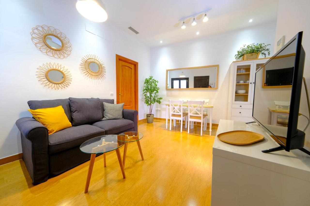 Patio Rialto Apartment Seville Ngoại thất bức ảnh