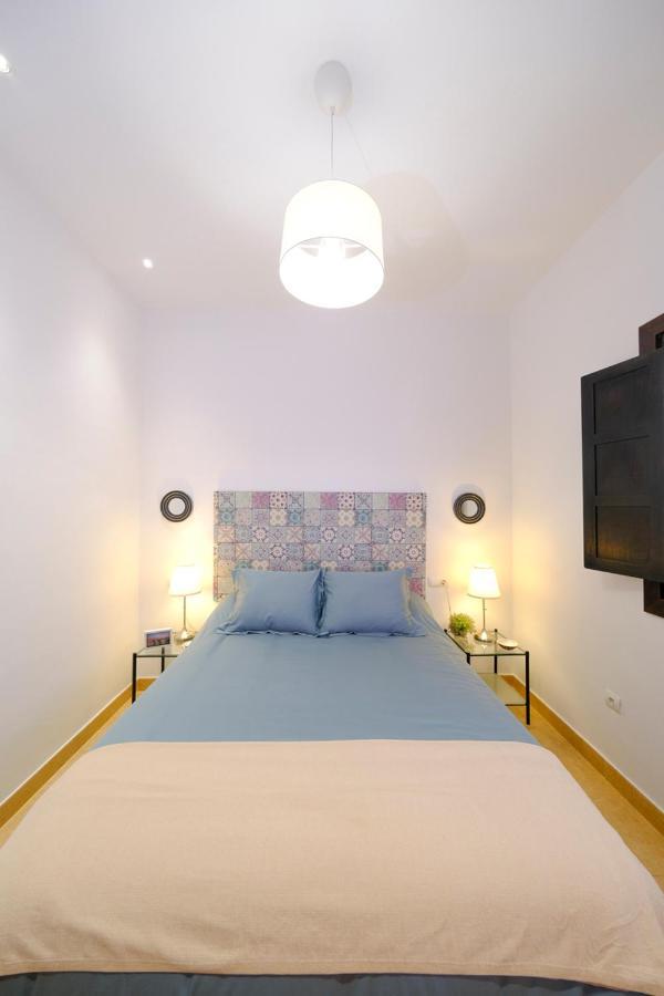 Patio Rialto Apartment Seville Ngoại thất bức ảnh