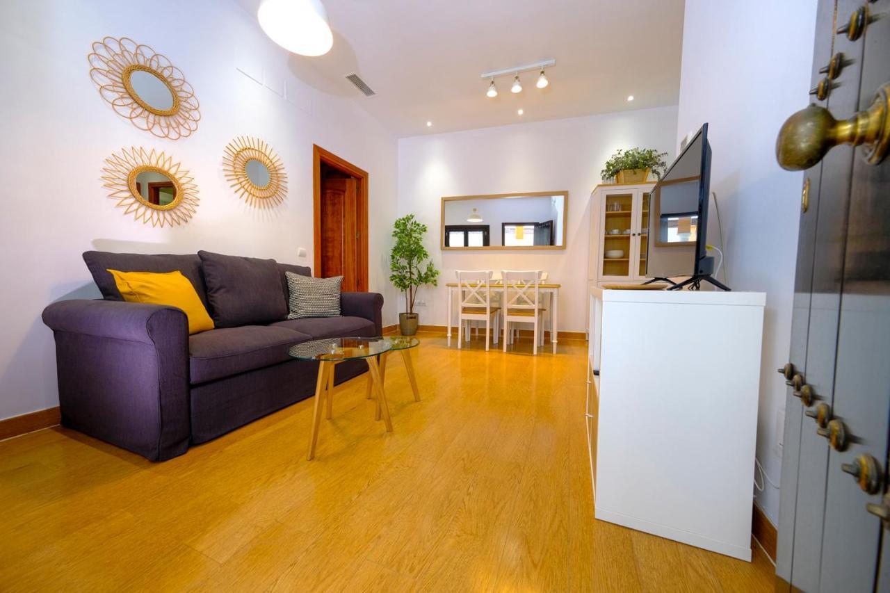 Patio Rialto Apartment Seville Ngoại thất bức ảnh